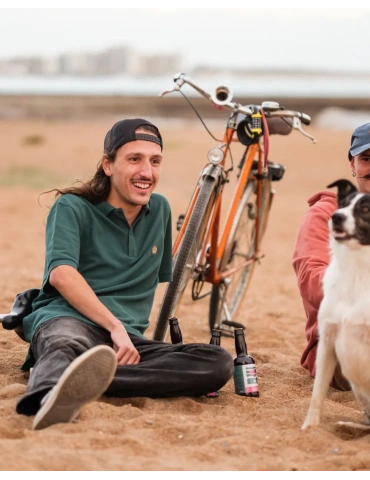 Polo brodé en coton biologique – DARÜ Local Clothing | Mode éthique vendéenne