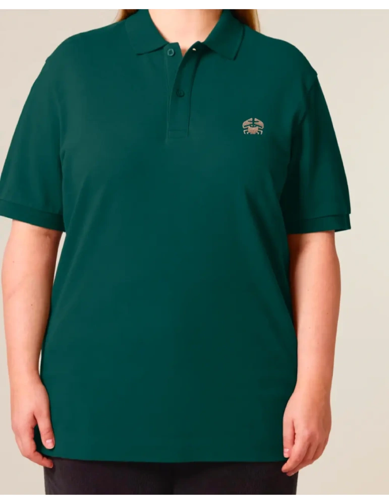 Détail polo vert sapin broderie crabe fil ourson