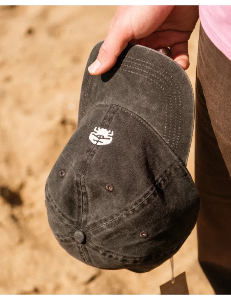 Casquette délavée unisexe – Broderie crabe DARÜ en Vendée