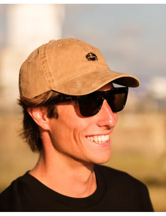 Casquette délavée unisexe – Broderie crabe DARÜ en Vendée