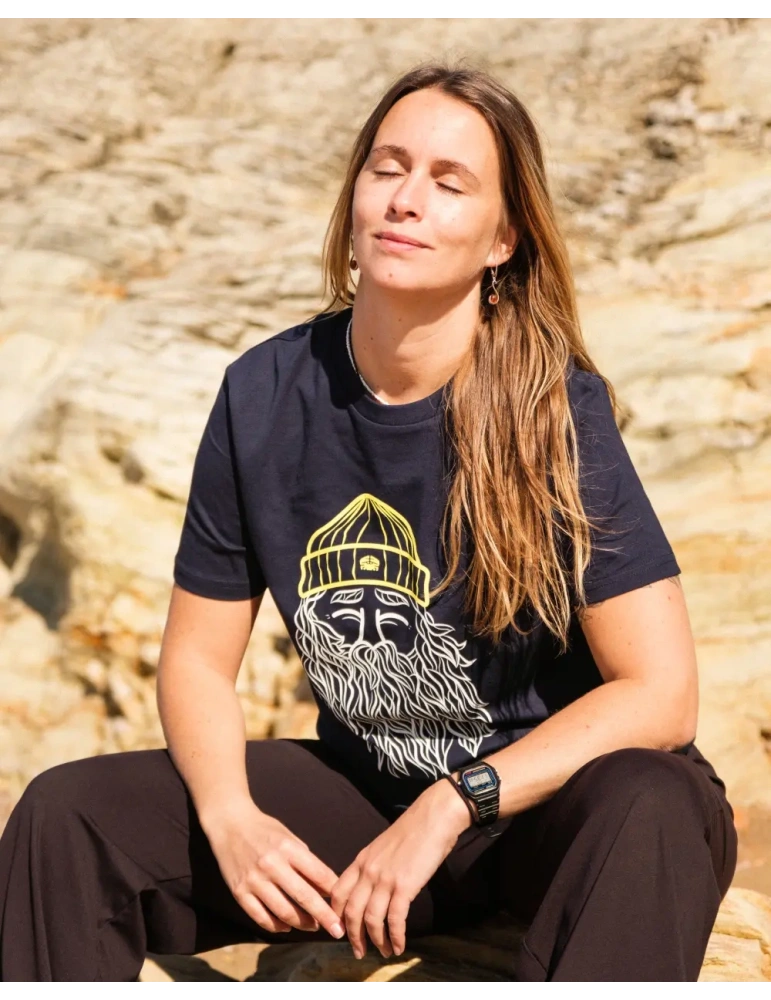 T-shirt bio unisexe “Narcisse Pelletier” – Sérigraphie algues – Histoire vraie vendéenne