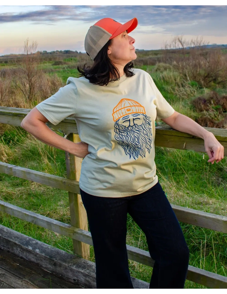 T-shirt bio unisexe “Narcisse Pelletier” – Sérigraphie algues – Histoire vraie vendéenne