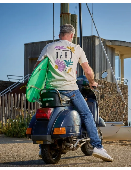 Tee-shirt unisexe “Floral Spirit” en coton bio – DARÜ Local Clothing | Mode vendéenne éthique