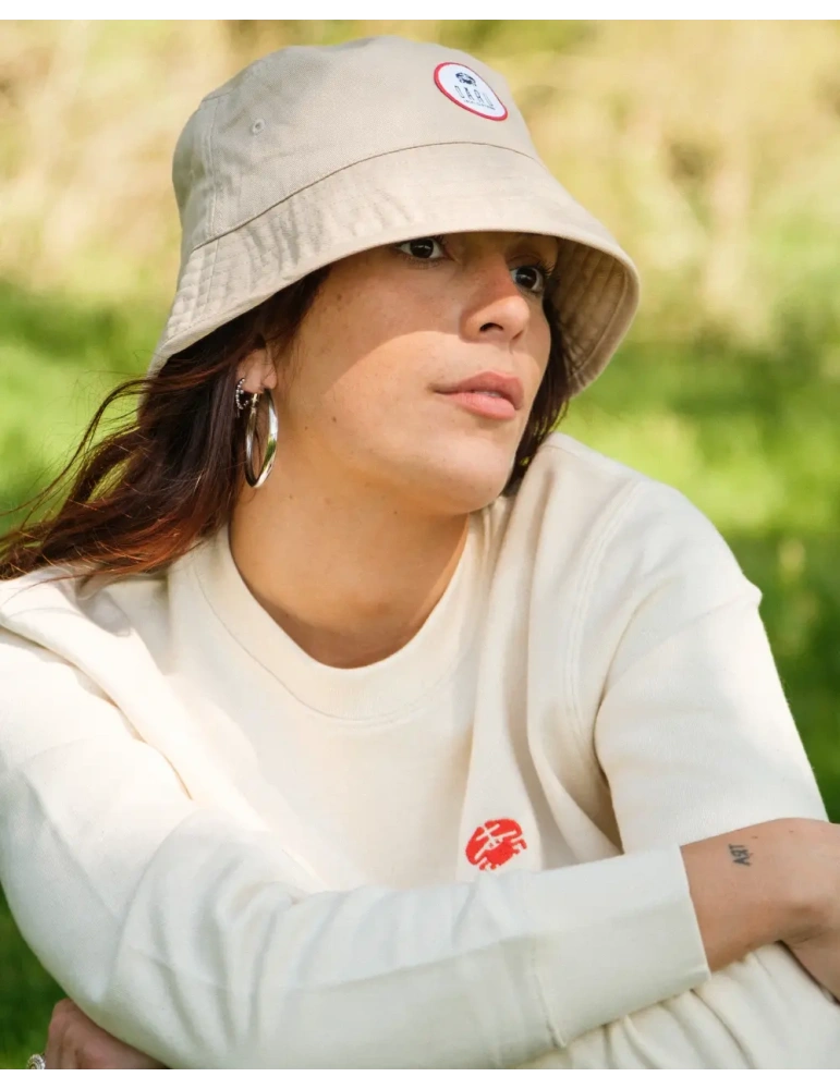 Sweat col rond brodé en coton bio – DARÜ Local Clothing | Mode éthique vendéenne