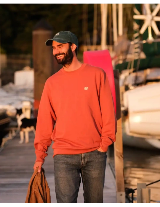 Sweat col rond brodé en coton bio – DARÜ Local Clothing | Mode éthique vendéenne