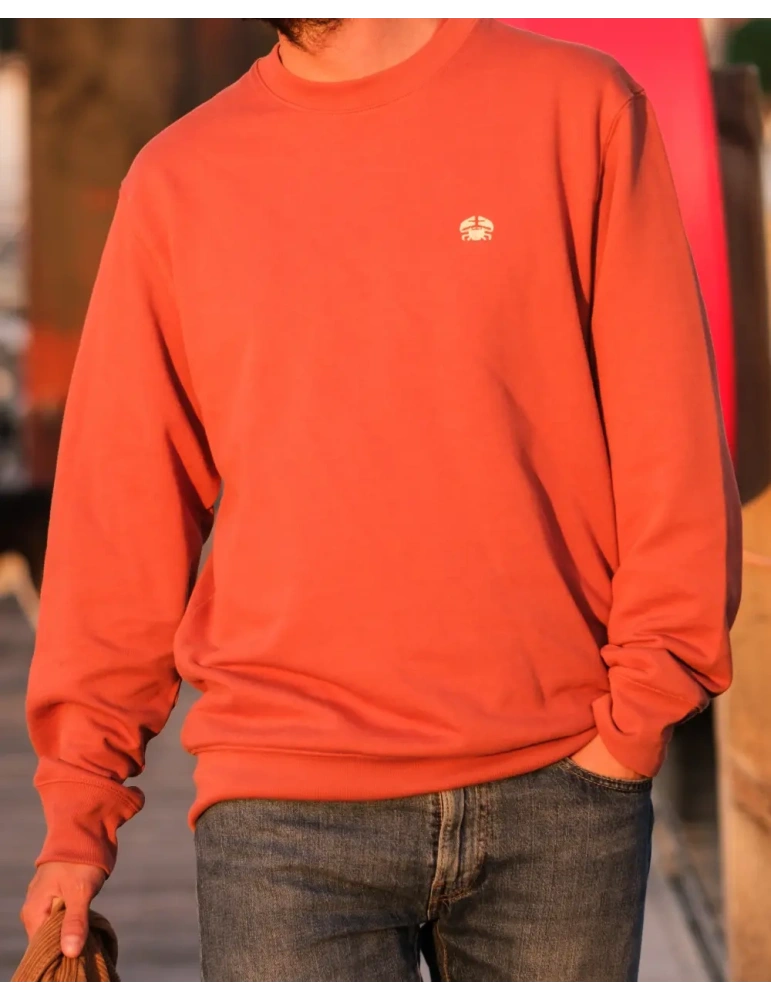 Sweat col rond brodé en coton bio – DARÜ Local Clothing | Mode éthique vendéenne