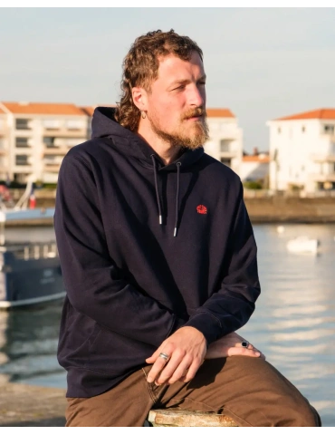 Sweat à capuche brodé en coton bio – DARÜ Local Clothing | Mode éthique vendéenne