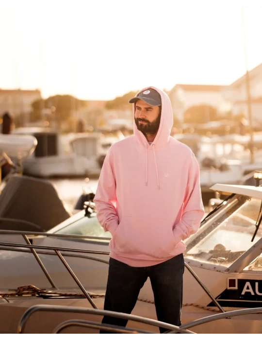 Sweat à capuche brodé en coton bio – DARÜ Local Clothing | Mode éthique vendéenne