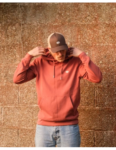 Sweat à capuche brodé en coton bio – DARÜ Local Clothing | Mode éthique vendéenne 2