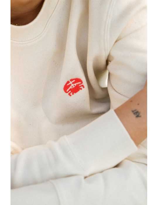 Broderie crabe DARÜ – détail poitrine