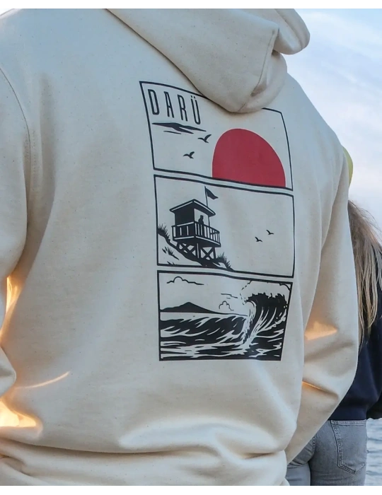 Détail illustration trio du littoral sur le sweat à capuche signé DARU Local clothing