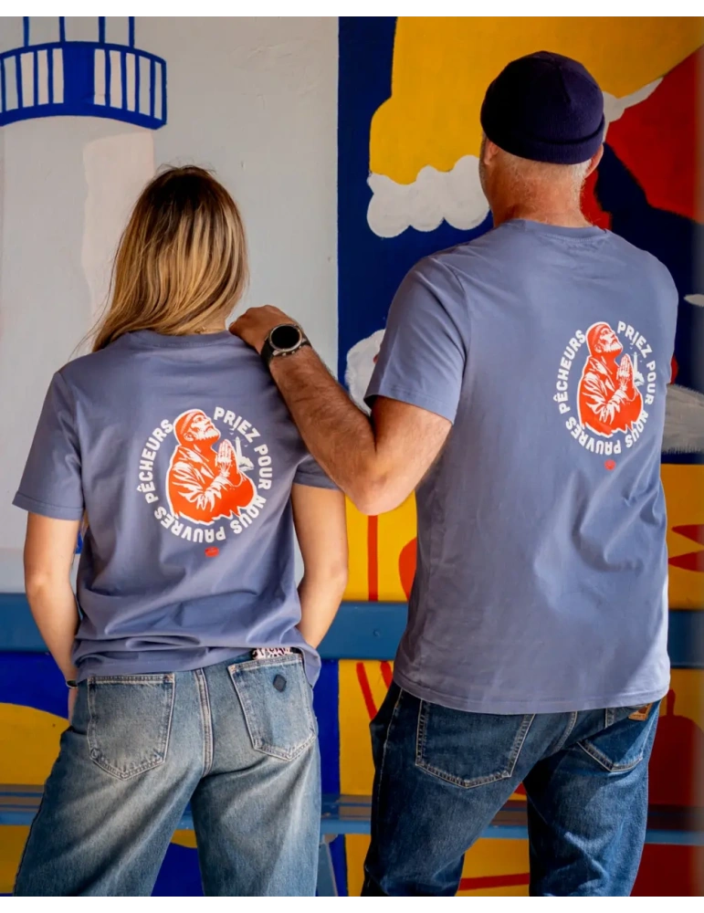 Duo du meme tee shirt Priez pour nous pauvres pêcheurs de dos