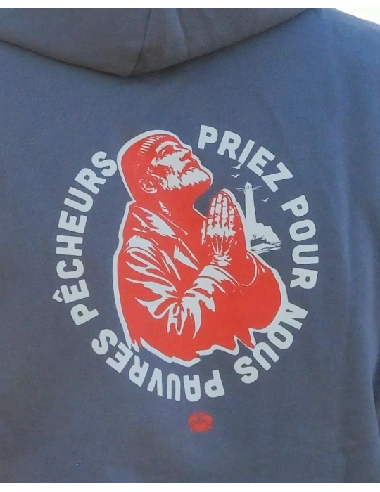 Détail sweat-shirt à capuche logo dos Priez pour nous pauvres pêcheurs daru