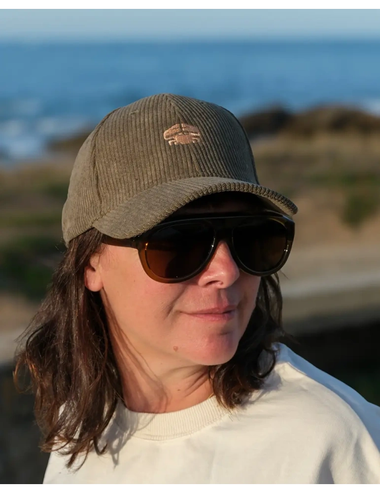 Casquette velours crabe brodé en Vendée | DARÜ