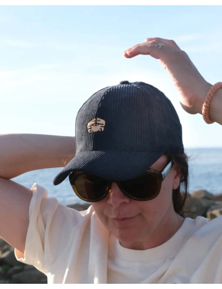 Casquette velours crabe brodé en Vendée | DARÜ