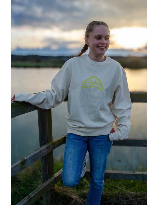 Sweat Narcisse porté – style sobre, coton bio