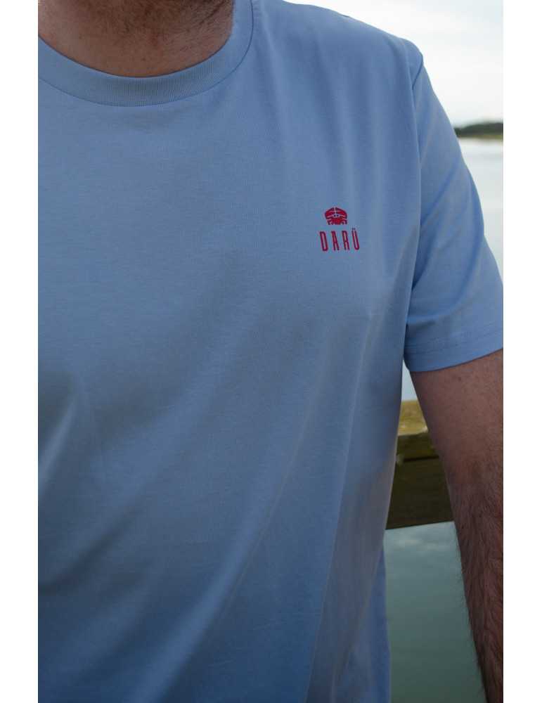 logo fish poison devant bleu ciel