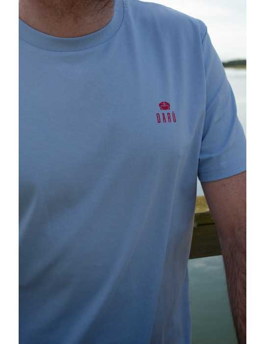 logo fish poison devant bleu ciel