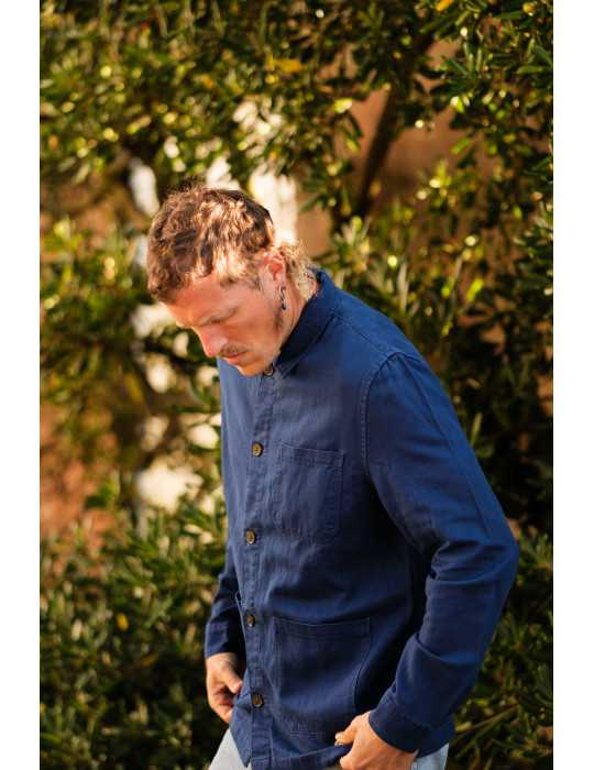 Veste worker sur chemise daru bleu atelier brodé en vendée