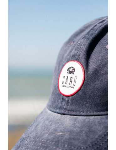 Casquette unisexe écusson brodé – DARÜ Local Clothing