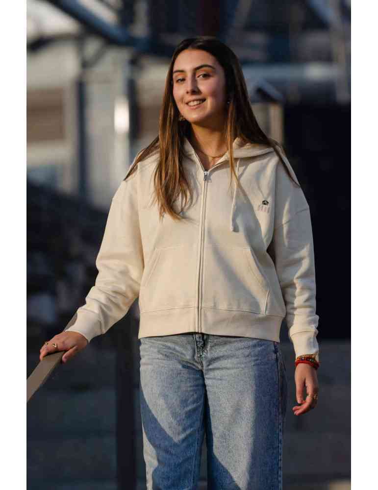 Détail capuche et zip – sweat femme DARÜ