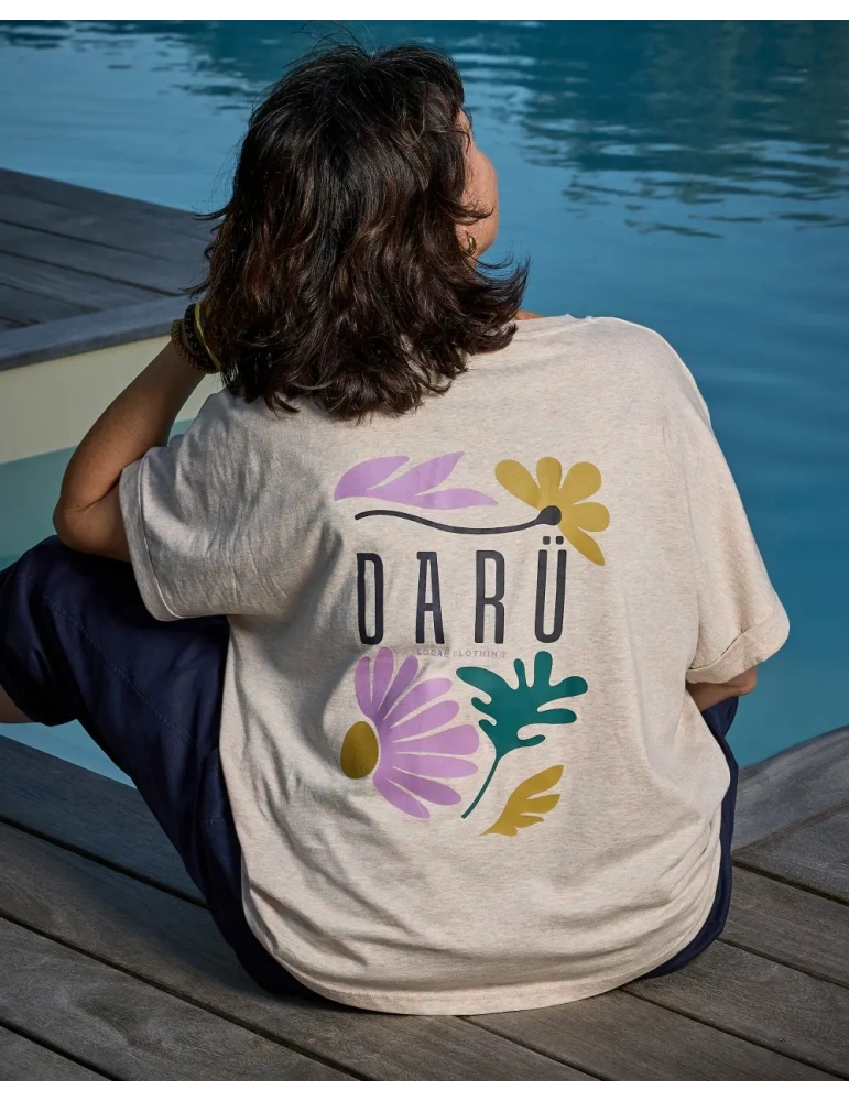 Tee-shirt femme oversize “Floral Spirit” en coton bio – DARÜ Local Clothing | Mode vendéenne éthique